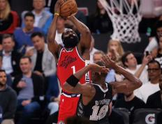 爱游戏-包含今夜NBA总决赛焦点战；新疆广汇队长鼓劲；态度坚定；身体对抗强度拉满的词条